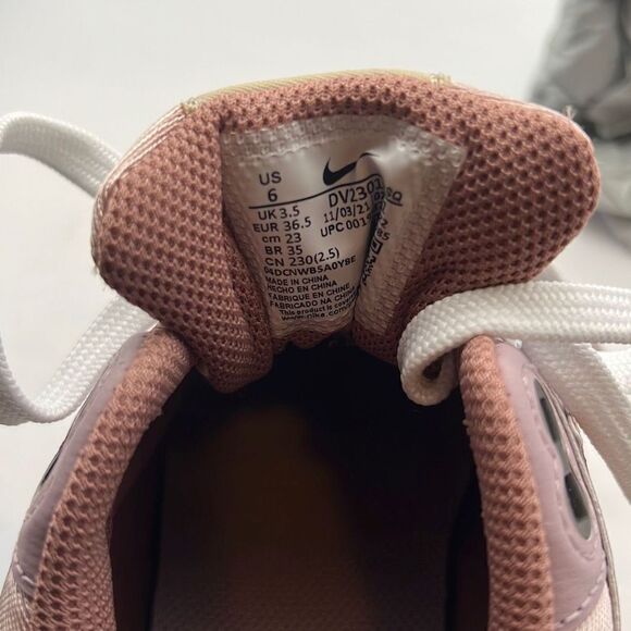 Nike Air Max 1 Premium Plum Fog-Women's 6 NWB - Picture 3 of 9